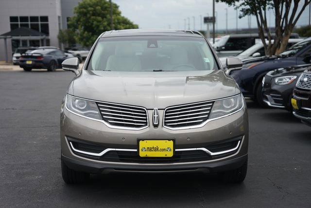 Used 2016 Lincoln MKX Reserve w/ Technology Package FWD image 3