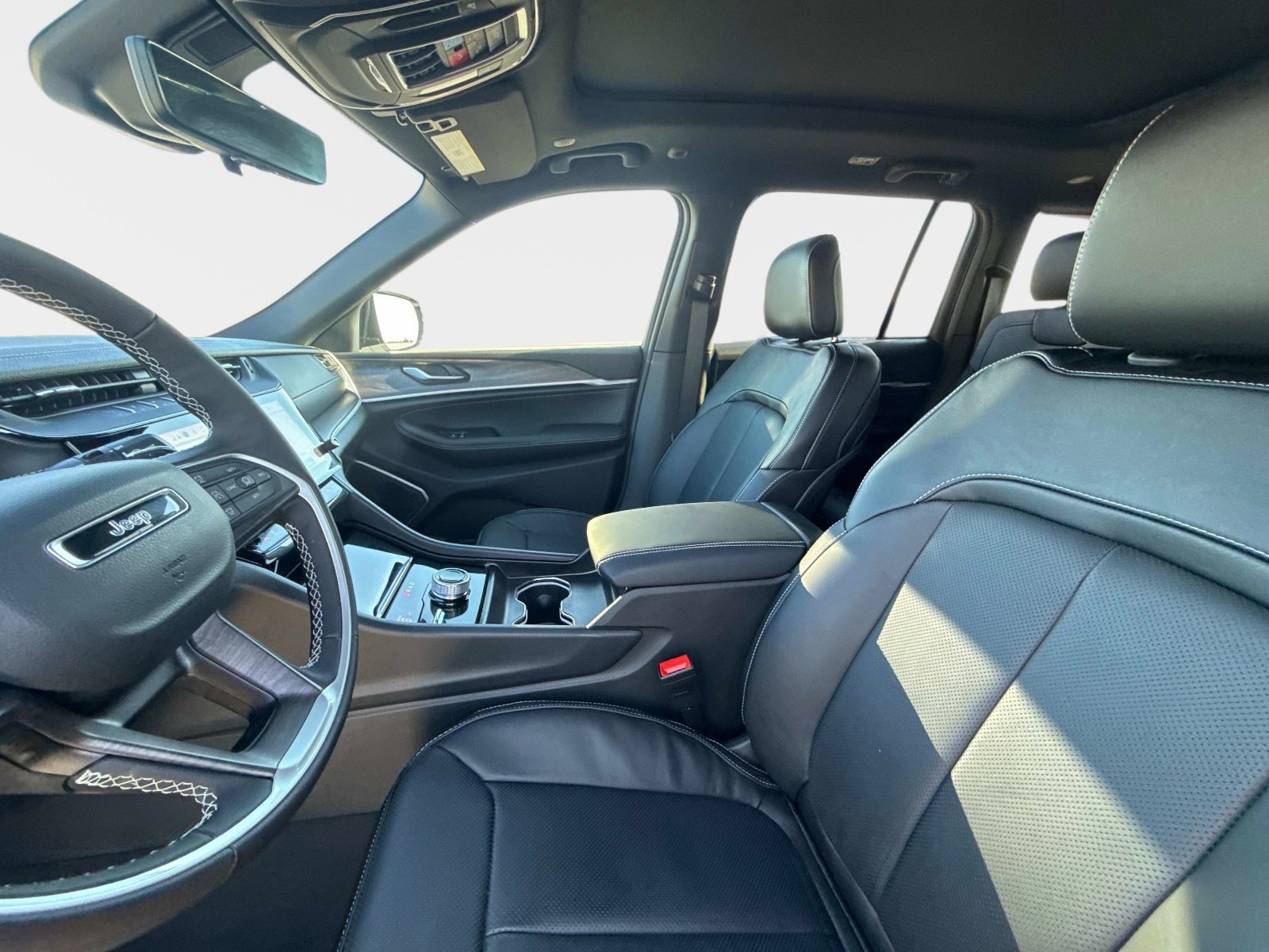 New 2026 Jeep Grand Cherokee Limited AWD/4WD image 23