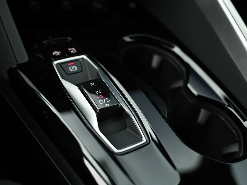 New 2026 Audi SQ5 Prestige AWD/4WD image 40