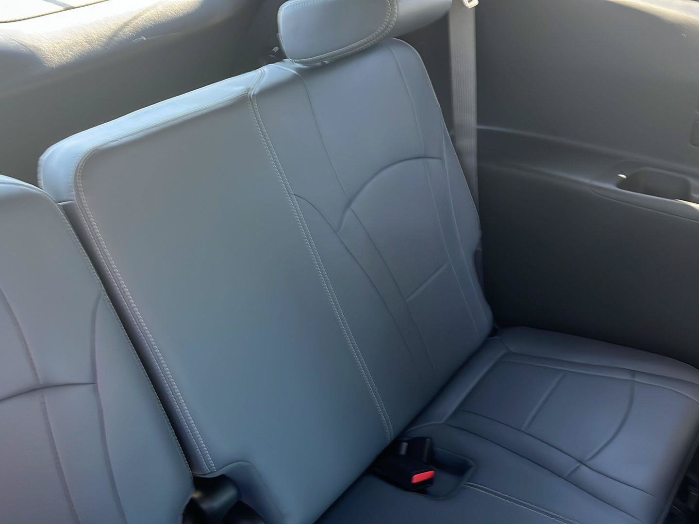 Used 2019 Buick Enclave Essence AWD/4WD image 30