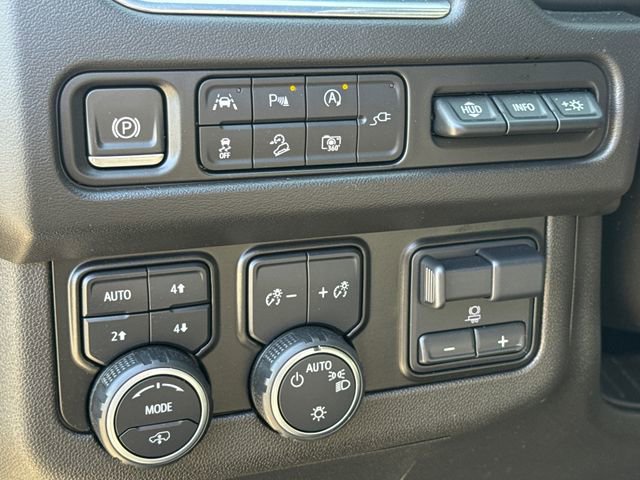 Used 2022 Chevrolet Suburban High Country AWD/4WD image 24