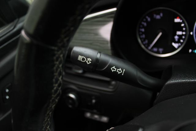 Used 2017 Buick Envision Premium w/ Driver Confidence Package AWD/4WD image 8