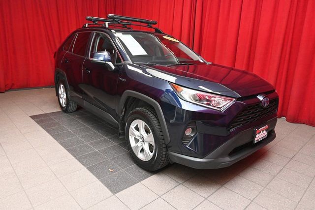 Used 2021 Toyota RAV4 XLE image 7