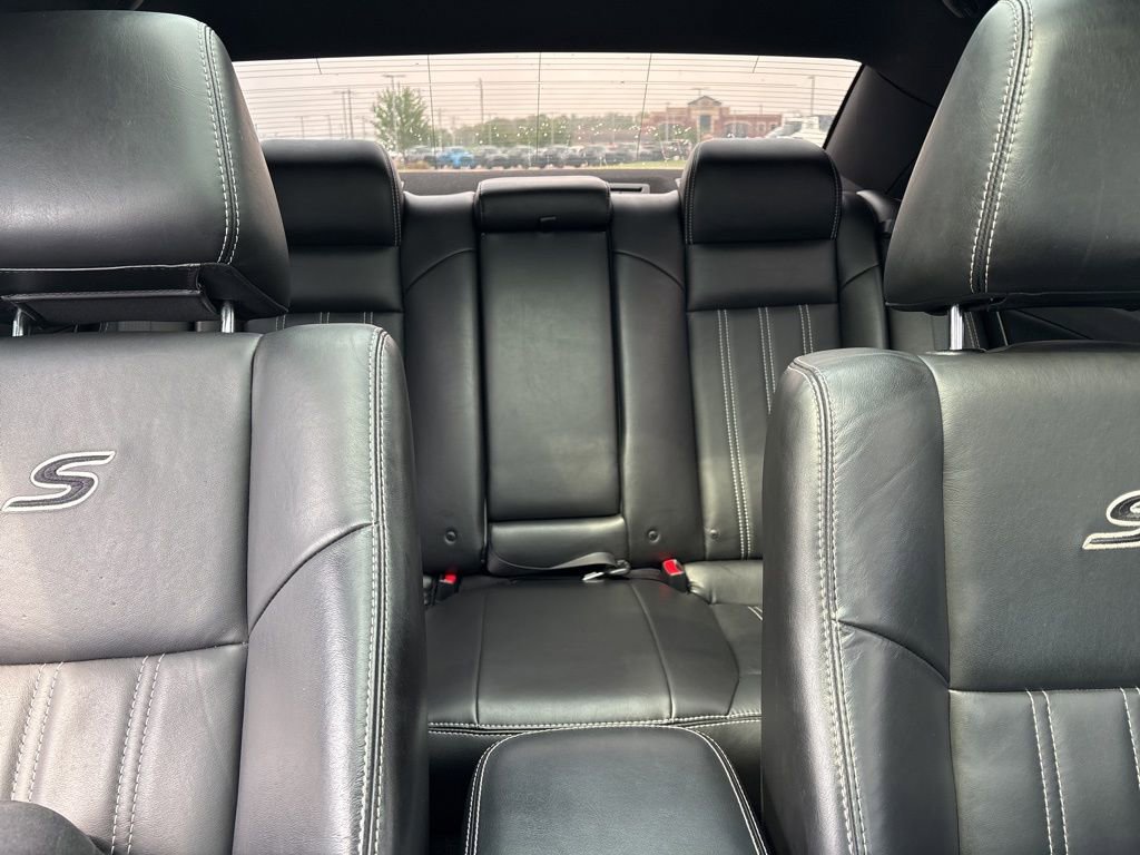 Used 2019 Chrysler 300 S RWD image 15