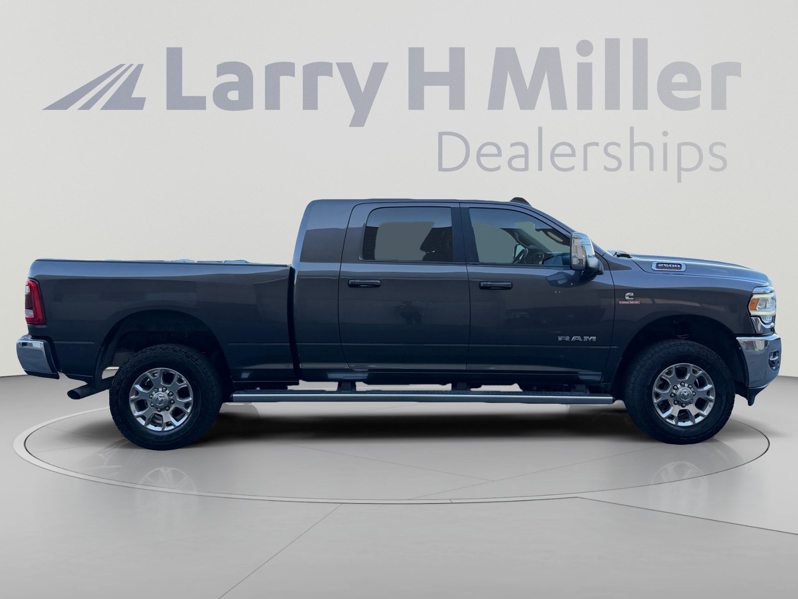 Used 2024 RAM 2500 Laramie AWD/4WD image 6