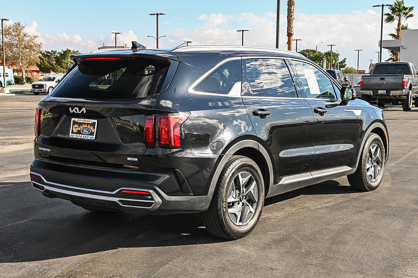 Used 2023 Kia Sorento EX w/ Panoramic Sunroof Package image 8