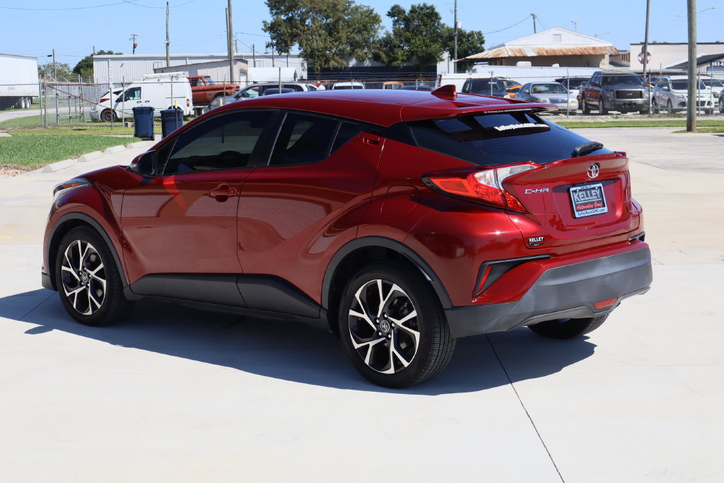 Used 2018 Toyota C-HR XLE FWD image 7