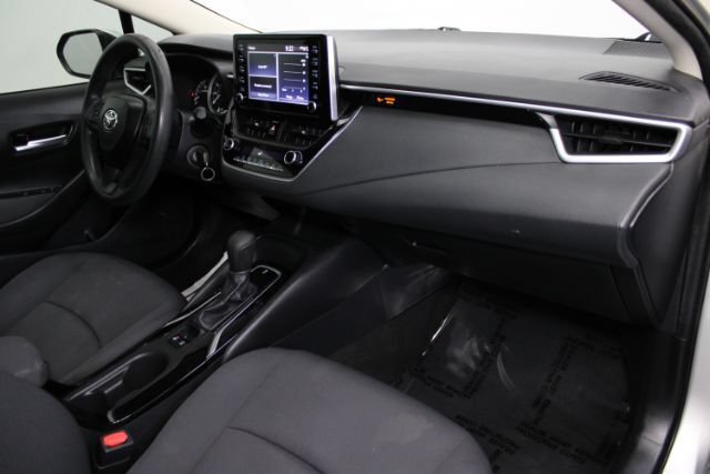 Used 2020 Toyota Corolla LE FWD image 24