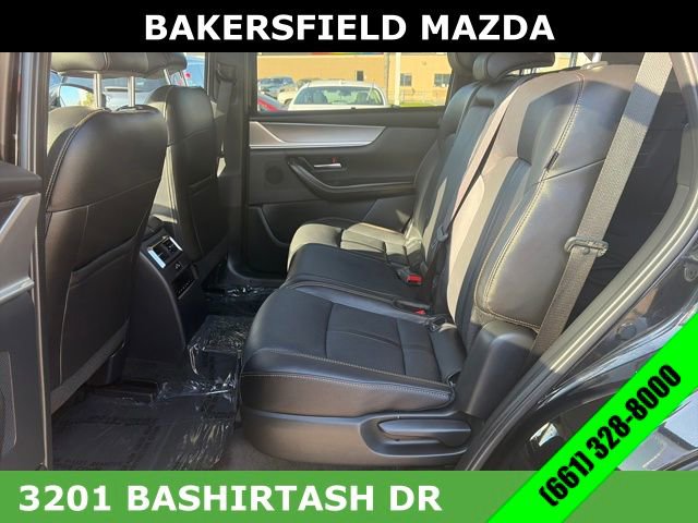 Certified 2025 MAZDA CX-70 Plug-In Hybrid w/ Premium Pkg image 18