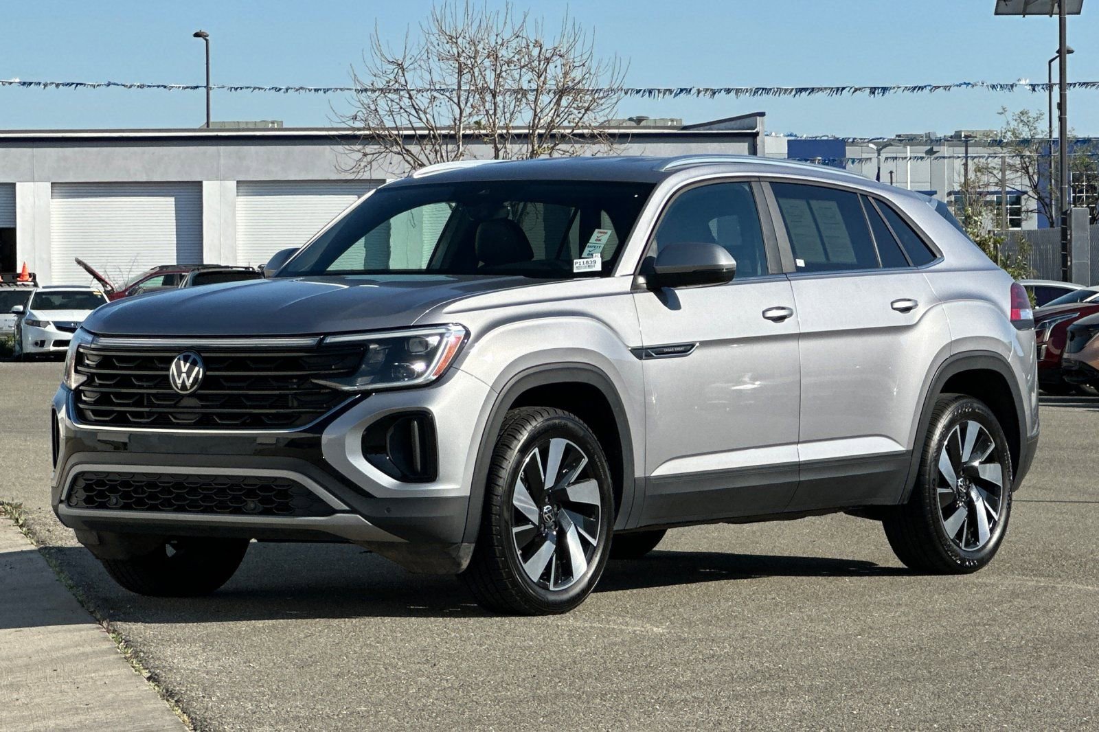 Used 2024 Volkswagen Atlas Cross Sport SE image 8