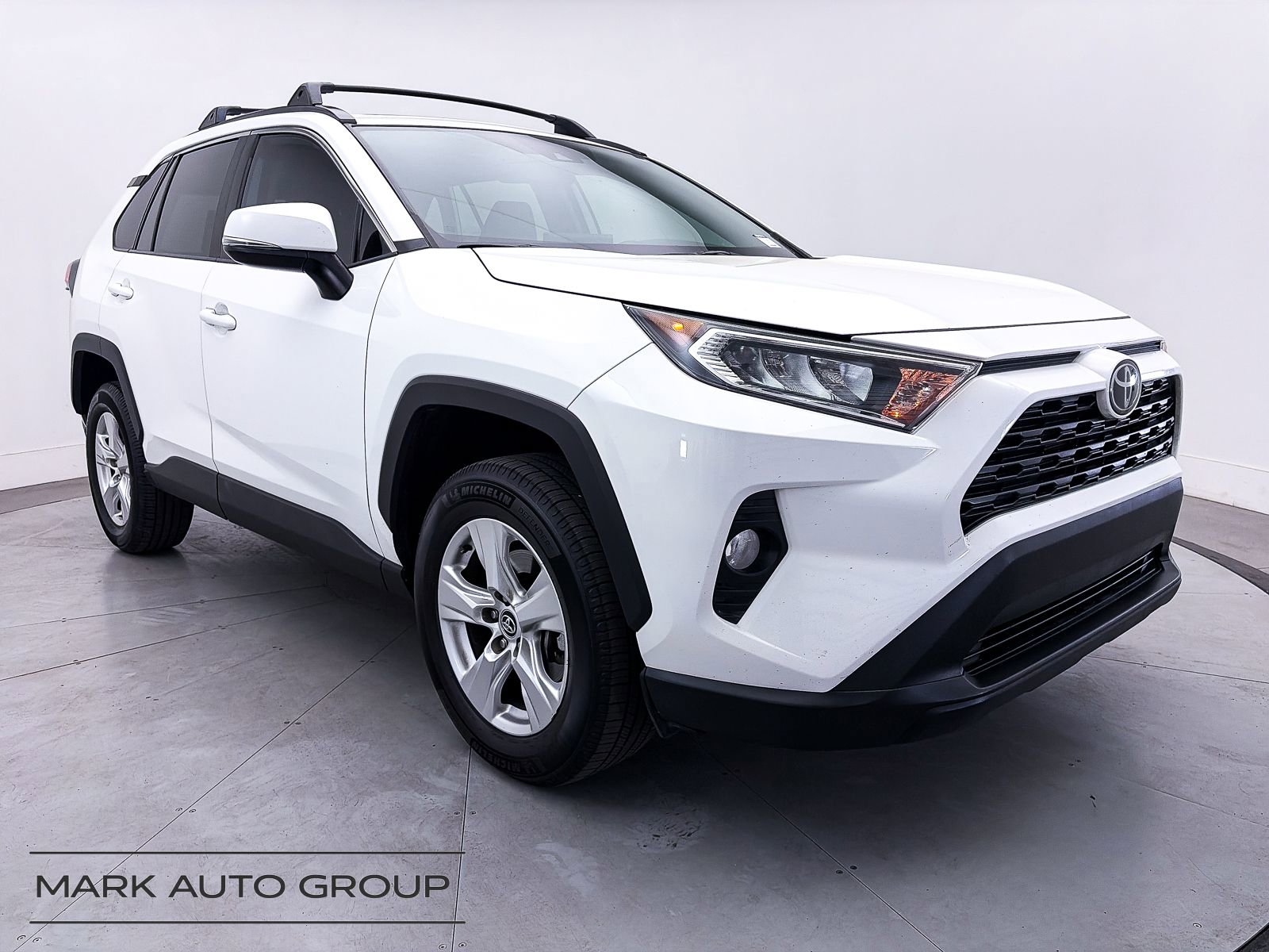 Used 2020 Toyota RAV4 XLE w/ Convenience Package image 1
