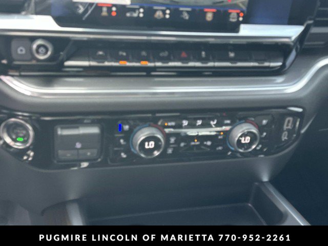 Used 2025 Chevrolet Silverado 1500 High Country AWD/4WD image 30