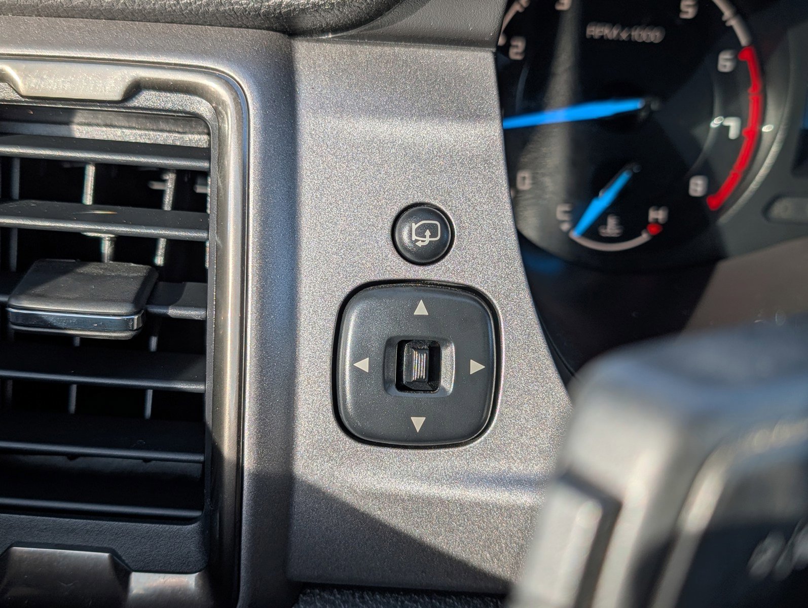 Used 2019 Ford Ranger XLT w/ Equipment Group 302A Luxury image 32