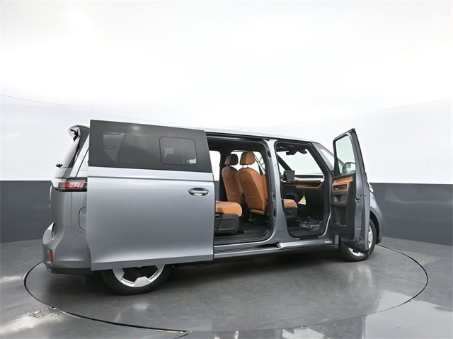 New 2025 Volkswagen ID. Buzz Pro S image 39