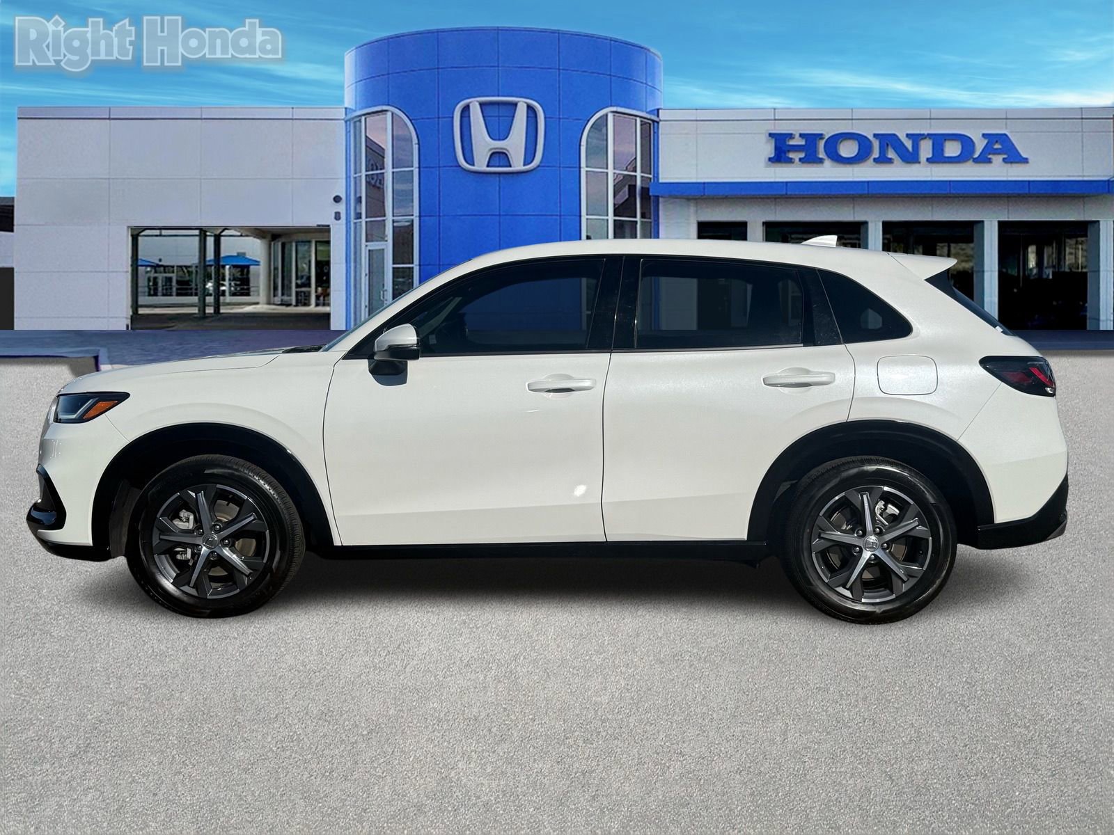 Used 2025 Honda HR-V EX-L image 3