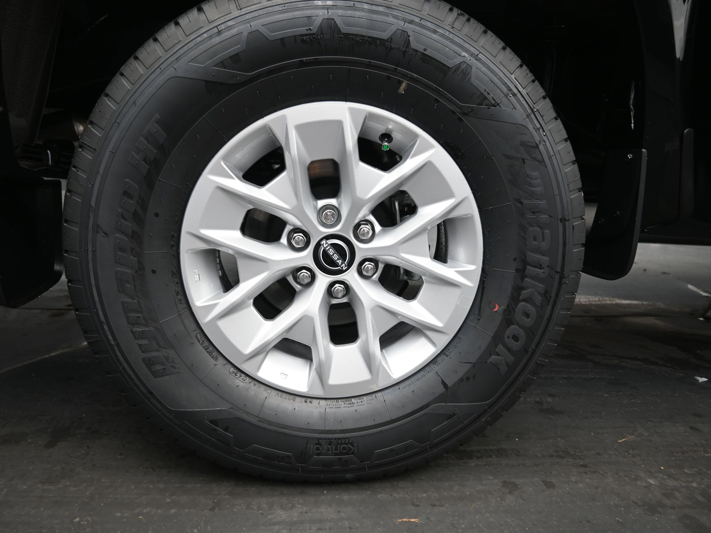 New 2026 Nissan Frontier S image 9