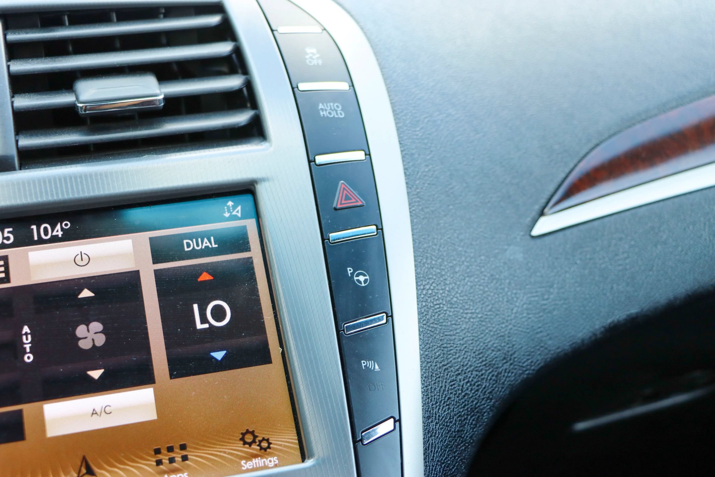 Used 2019 Lincoln MKZ Reserve w/ Luxury Package FWD image 40