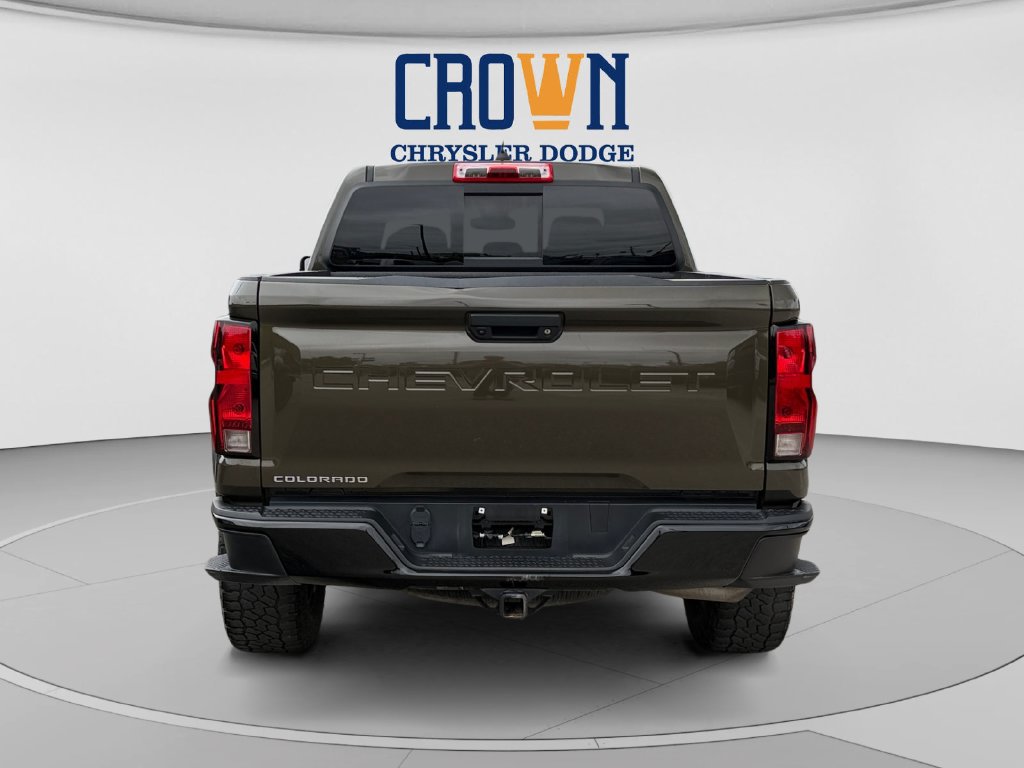 Used 2024 Chevrolet Colorado Trail Boss w/ Advanced Trailering Package AWD/4WD image 4