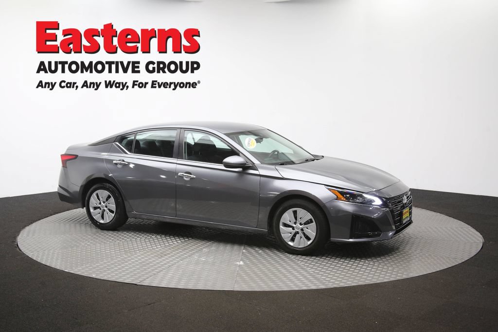 Used 2023 Nissan Altima 2.5 S FWD image 46