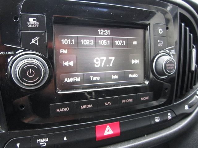 Used 2022 RAM ProMaster City Tradesman FWD image 17