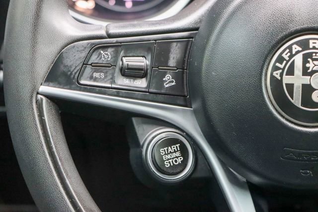 Used 2018 Alfa Romeo Stelvio AWD image 20