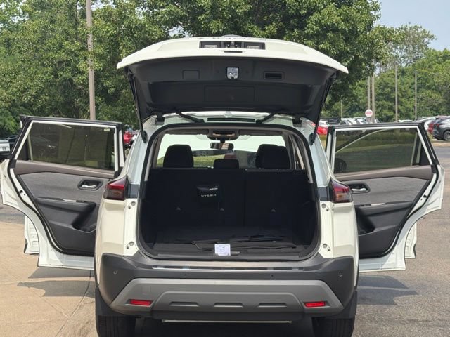 Used 2023 Nissan Rogue SV AWD/4WD image 11
