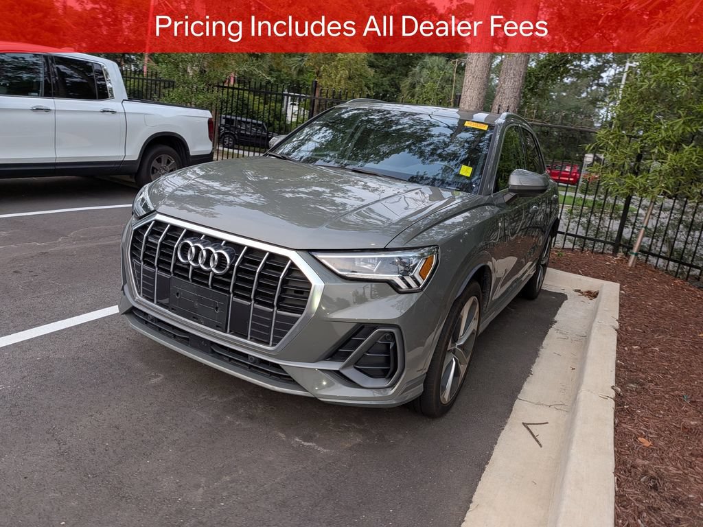 Used 2020 Audi Q3 2.0T Premium Plus w/ Premium Plus Package AWD/4WD image 3