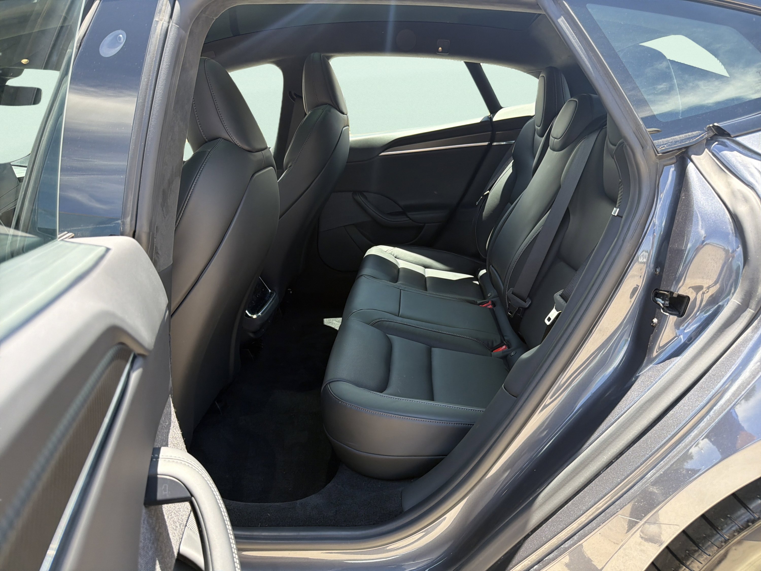 Used 2022 Tesla Model S Plaid AWD/4WD image 18