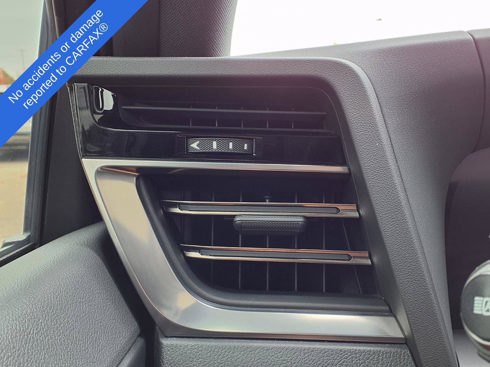 Used 2024 Lexus GX 550 w/ Accessory Package (Z1) AWD/4WD image 30