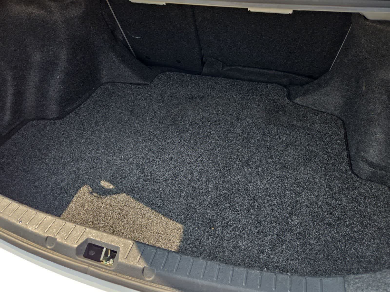 Used 2013 Toyota Corolla LE FWD image 28