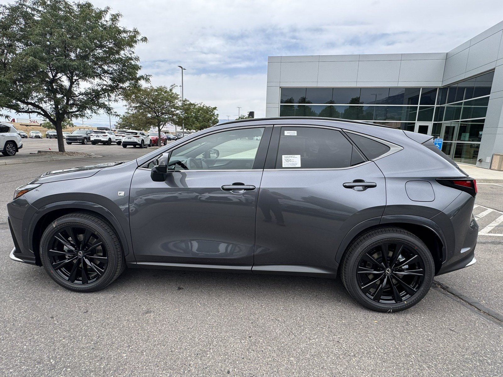 New 2026 Lexus NX 350h F Sport AWD/4WD image 2