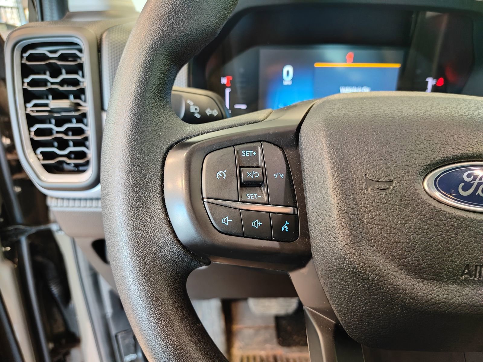 Used 2025 Ford Ranger XL w/ Trailer Tow Package image 12