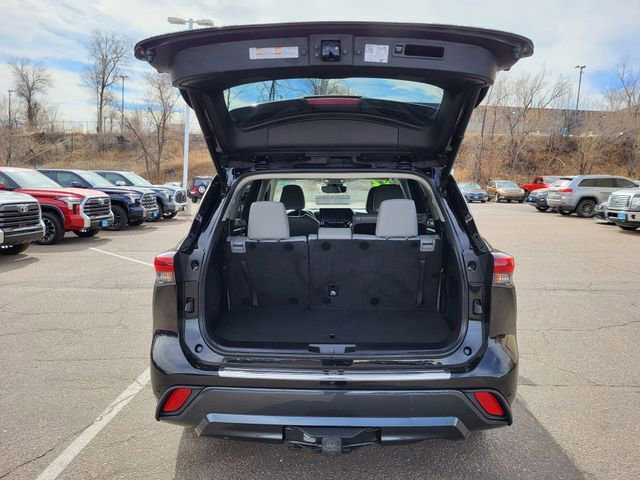Used 2022 Toyota Highlander Limited image 27