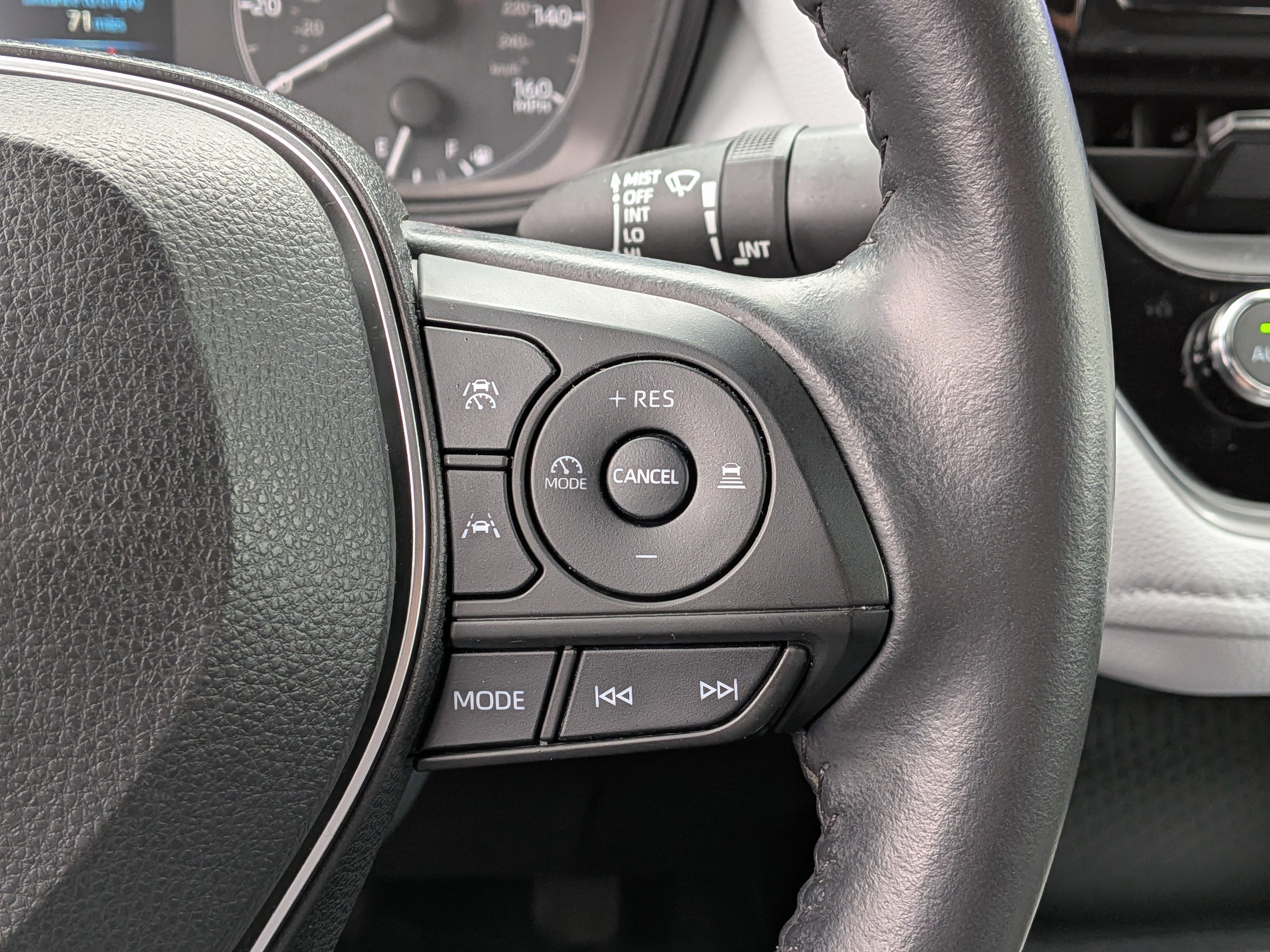 Used 2023 Toyota Corolla SE image 27