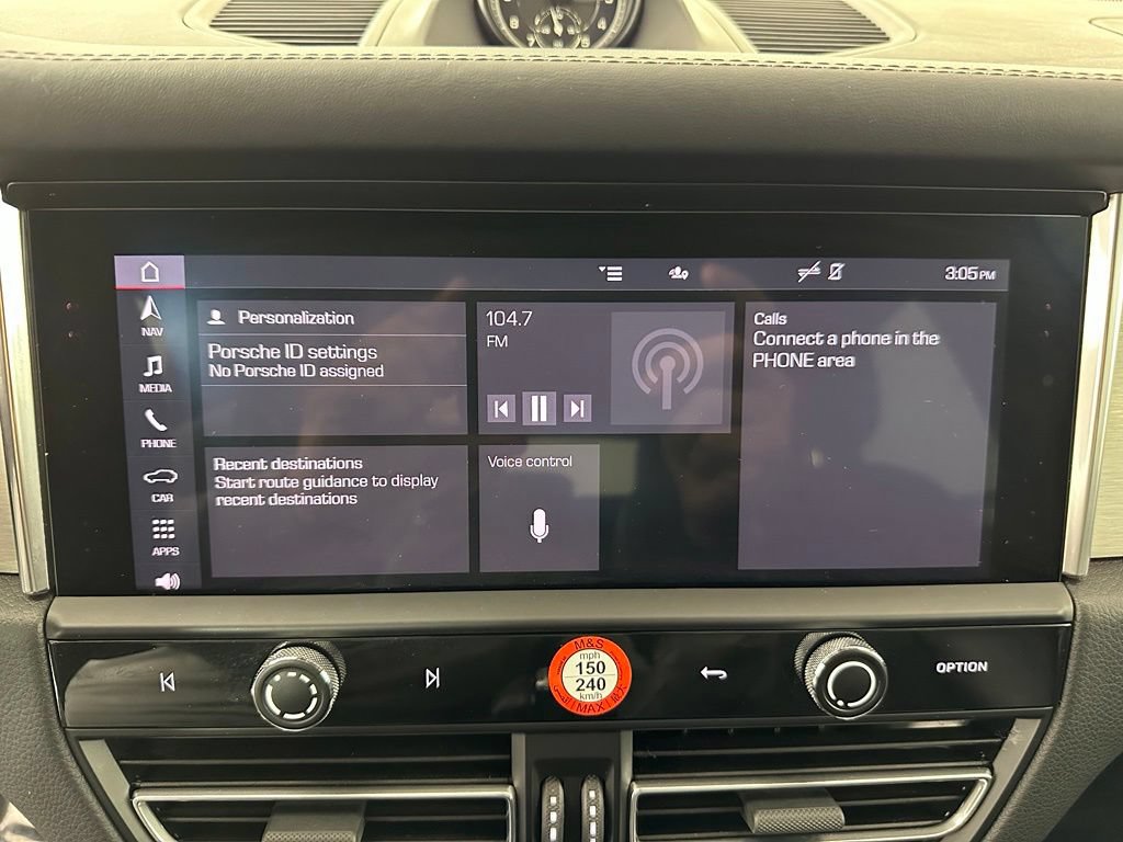 Certified 2025 Porsche Macan w/ Premium Package Plus AWD/4WD image 36