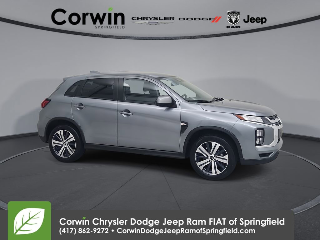 Used 2025 Mitsubishi Outlander Sport ES image 1