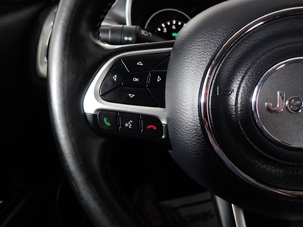 Used 2018 Jeep Compass Latitude w/ Cold Weather Group AWD/4WD image 25