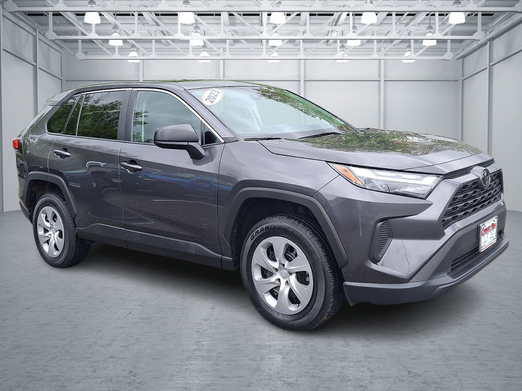Used 2023 Toyota RAV4 LE AWD/4WD image 7