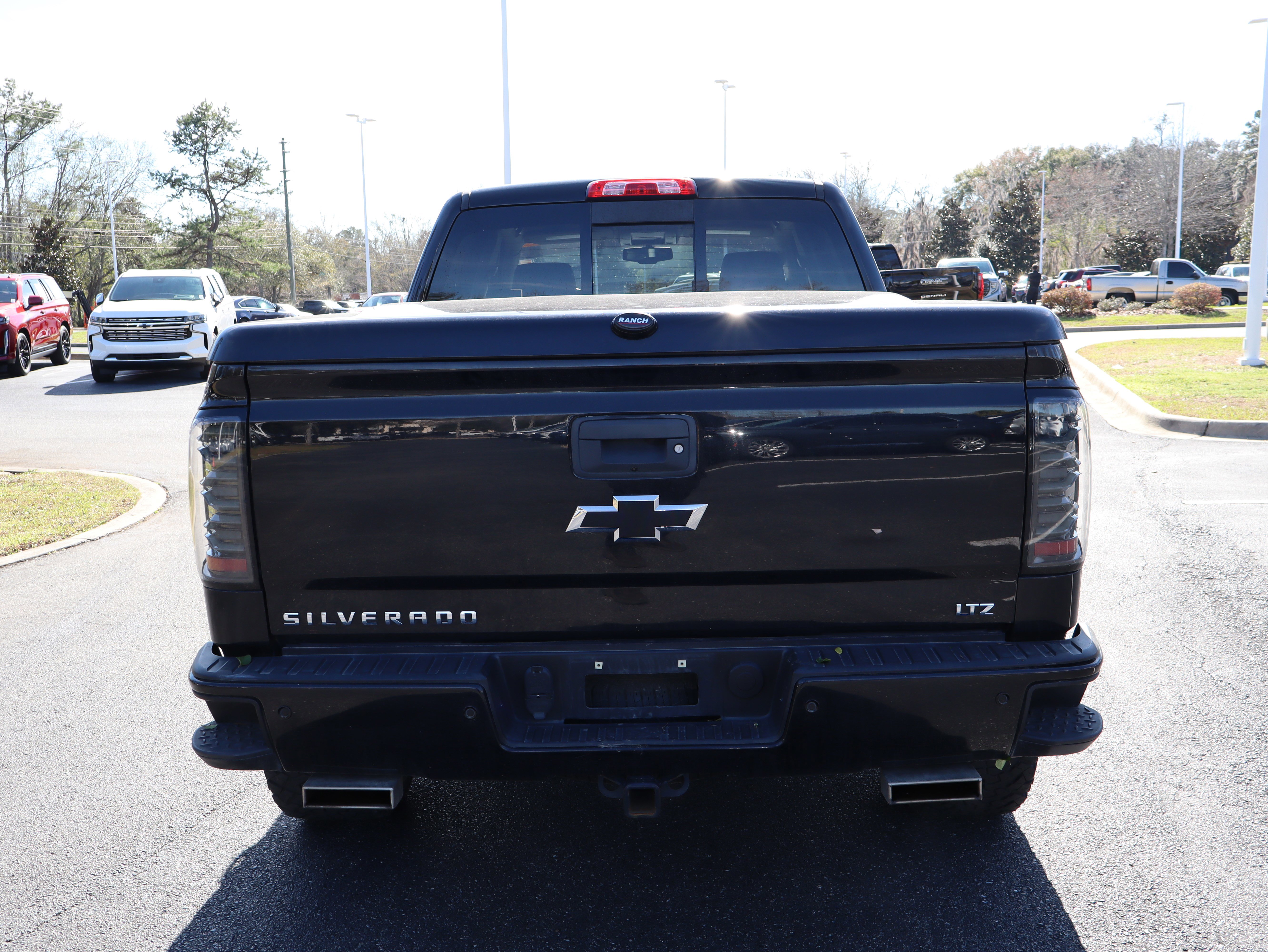 Used 2018 Chevrolet Silverado 1500 LTZ Z71 w/ LTZ Plus Package image 26