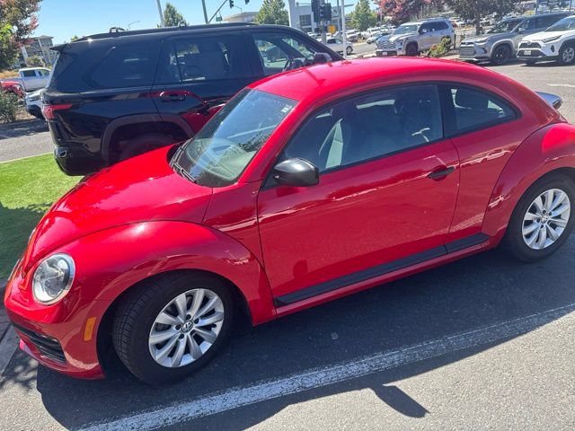 Used 2018 Volkswagen Beetle 2.0T S FWD image 22