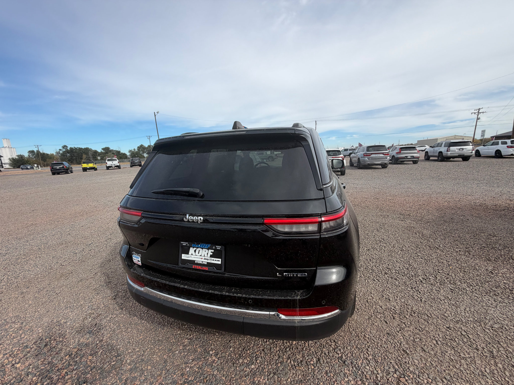 Used 2023 Jeep Grand Cherokee Limited AWD/4WD image 20