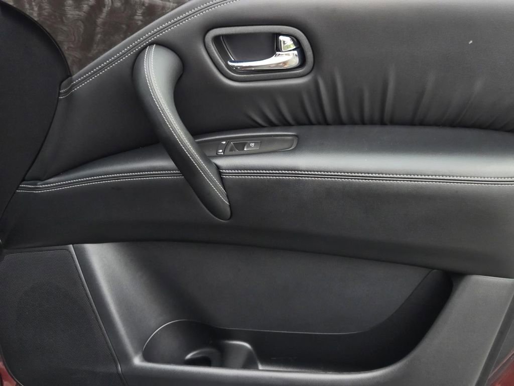 Certified 2022 Nissan Armada Platinum RWD image 8