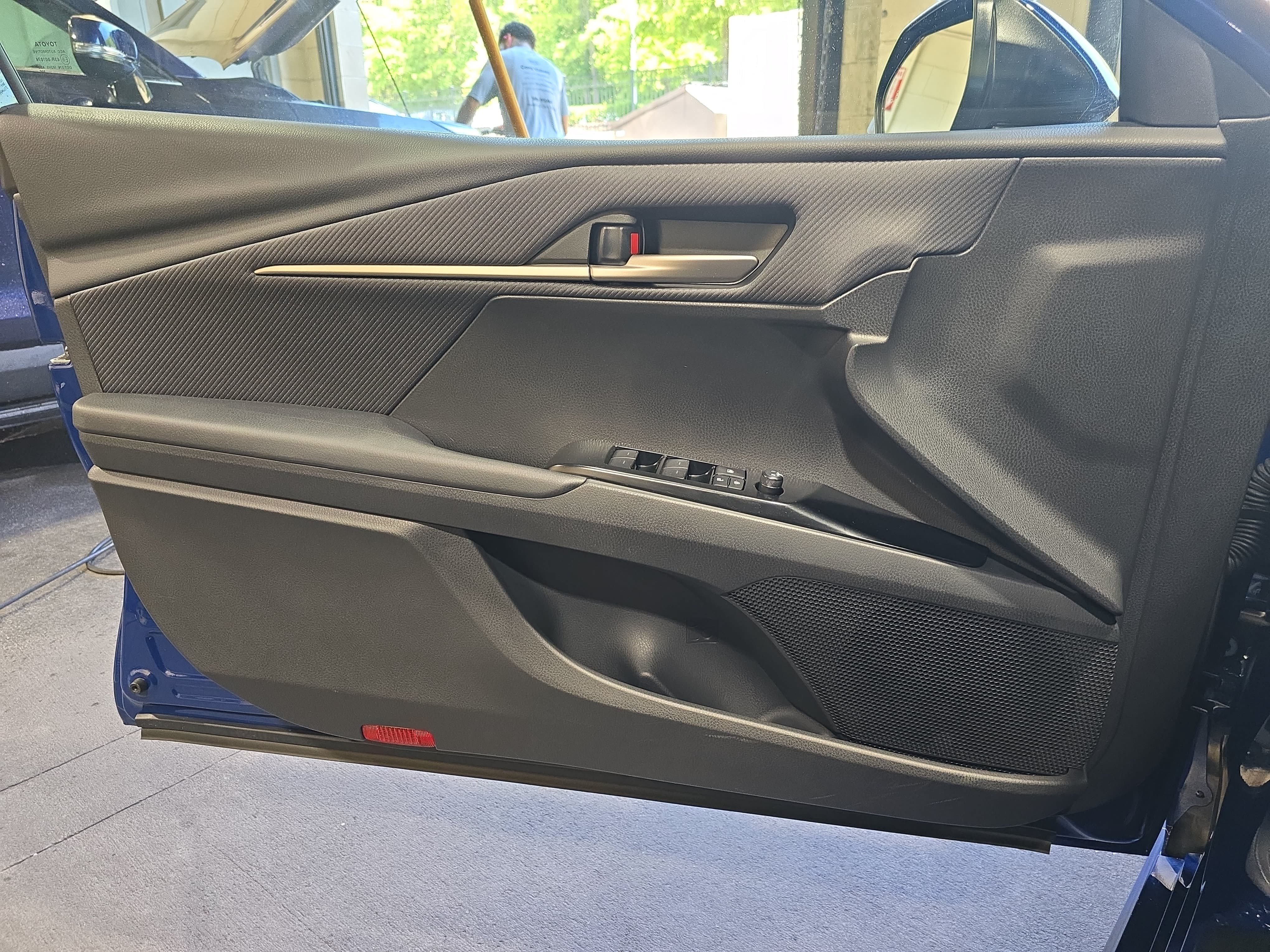 Used 2026 Toyota Camry SE w/ Multimedia Upgrade Package FWD image 25