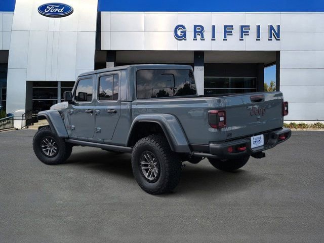Used 2025 Jeep Gladiator Rubicon w/ Convenience Group AWD/4WD image 9