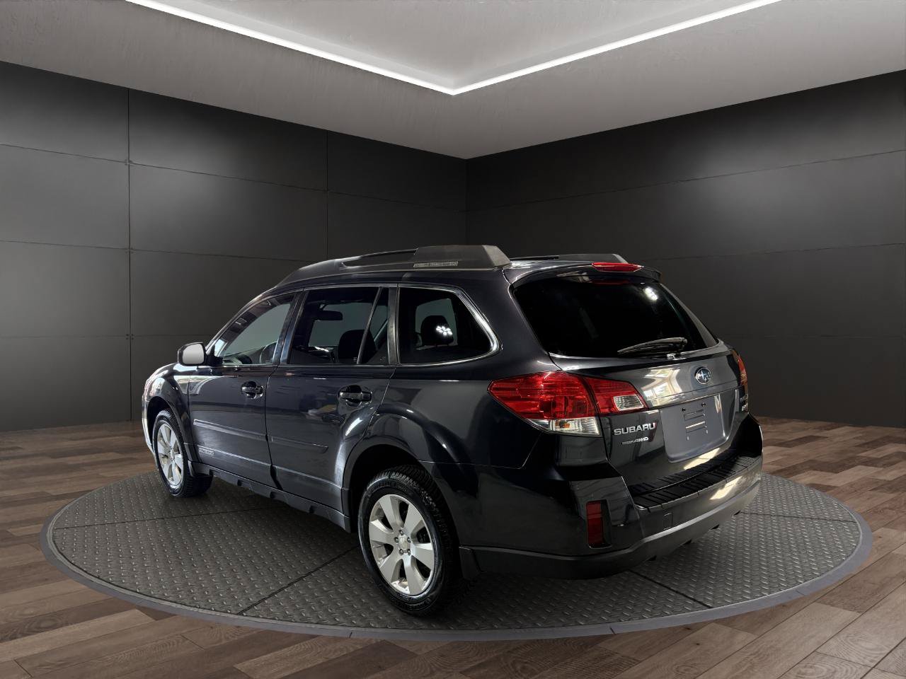 Used 2012 Subaru Outback 2.5i Premium AWD/4WD image 6