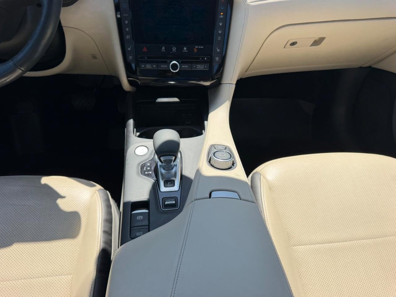 Used 2021 INFINITI QX50 Sensory w/ Accent Package AWD/4WD image 18