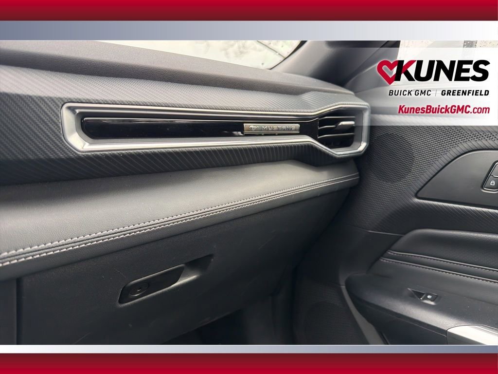 Used 2025 Ford Mustang GT Premium image 29