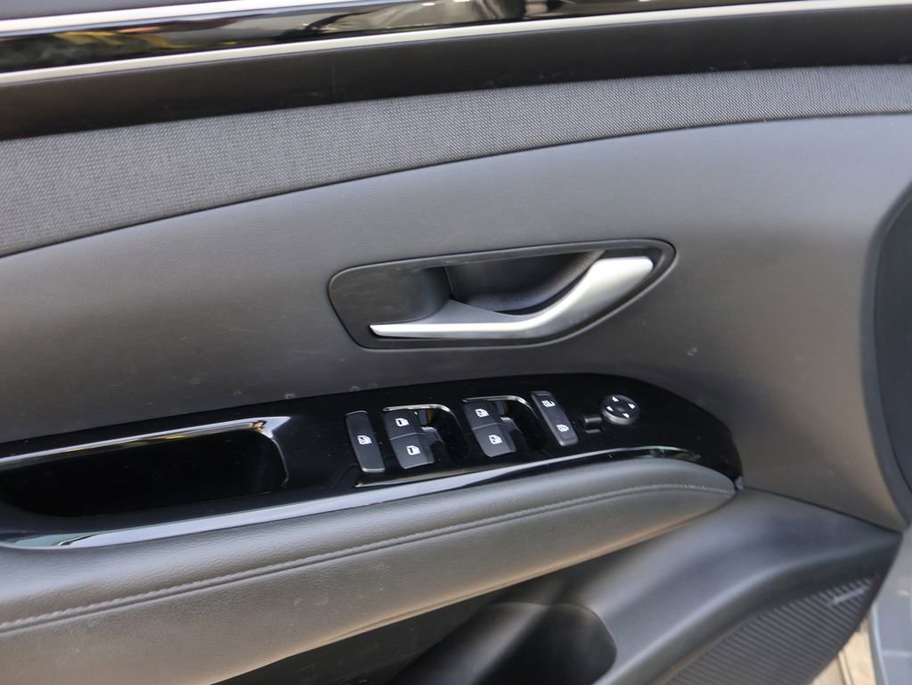 Used 2022 Hyundai Santa Cruz Limited image 24