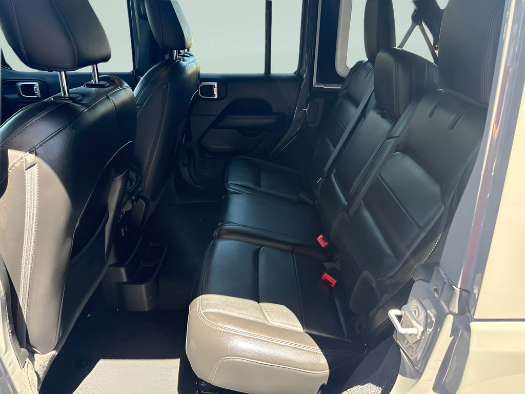 Used 2020 Jeep Wrangler Unlimited Sahara AWD/4WD image 10