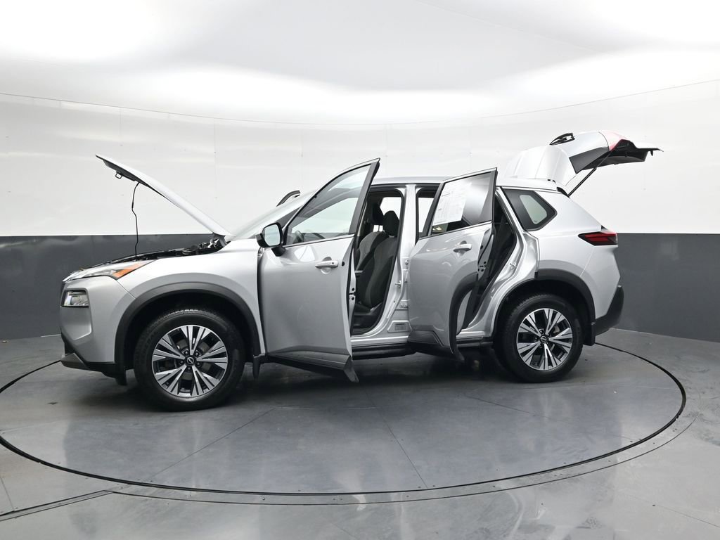Used 2023 Nissan Rogue SV image 46